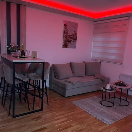 Apartment Lux Apartman Marija *